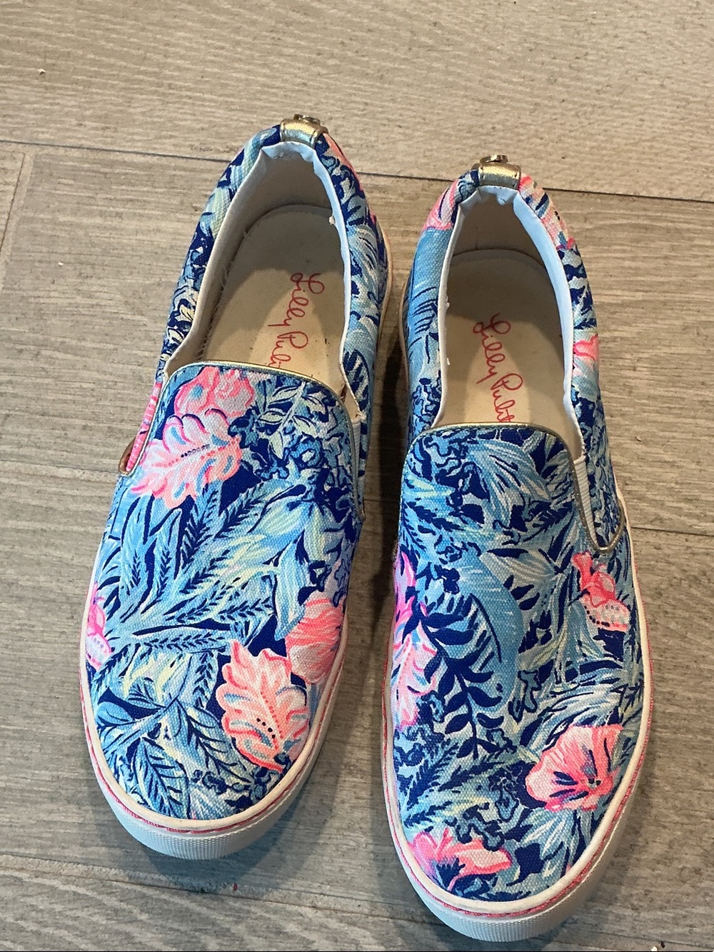 Lilly Pulitzer Julie Blue Tropical Floral Slip-On Sneakers Pink Accents Sz 10